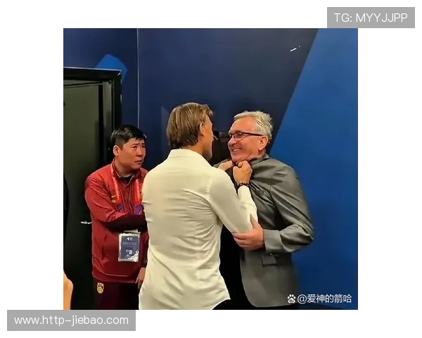 跟队记者直言伊萨克行为令人不齿 这样的举动必将遭到整个足坛的唾弃